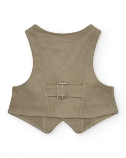 Chaleco beige para niño con botones y bolsillos decorativos