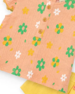 Conjunto para niña con blusa de flores y braguita amarilla